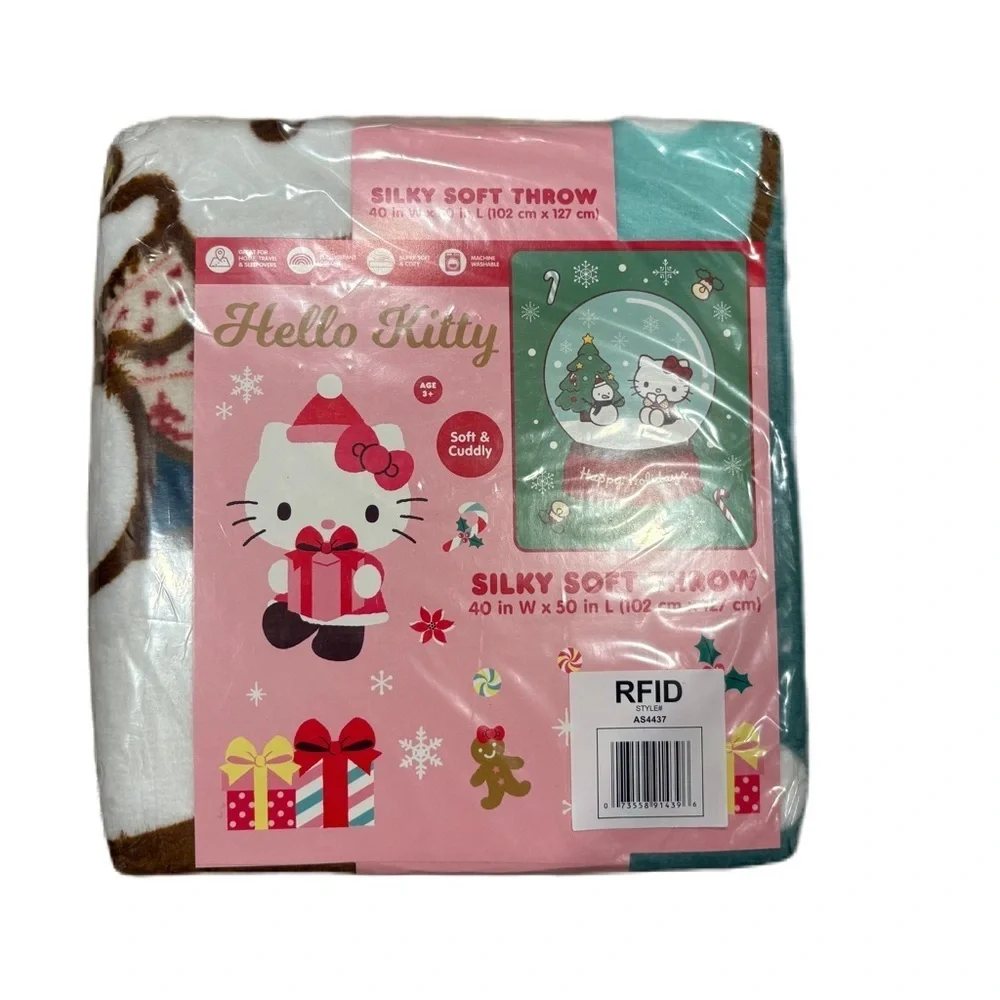 Hello Kitty Silky Soft Throw Blanket NEW Snow Globe Christmas Pink